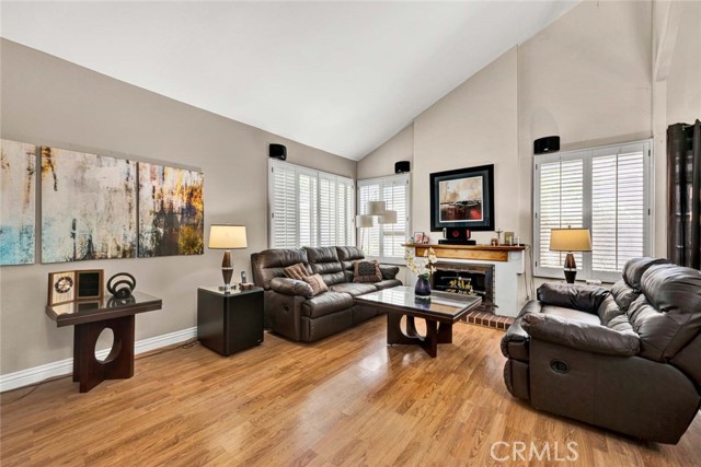 Detail Gallery Image 5 of 28 For 14211 Cherrywood, Tustin,  CA 92780 - 4 Beds | 2/1 Baths