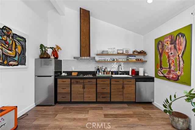 Detail Gallery Image 69 of 75 For 5526 Fulton, Sherman Oaks,  CA 91401 - 3 Beds | 3 Baths