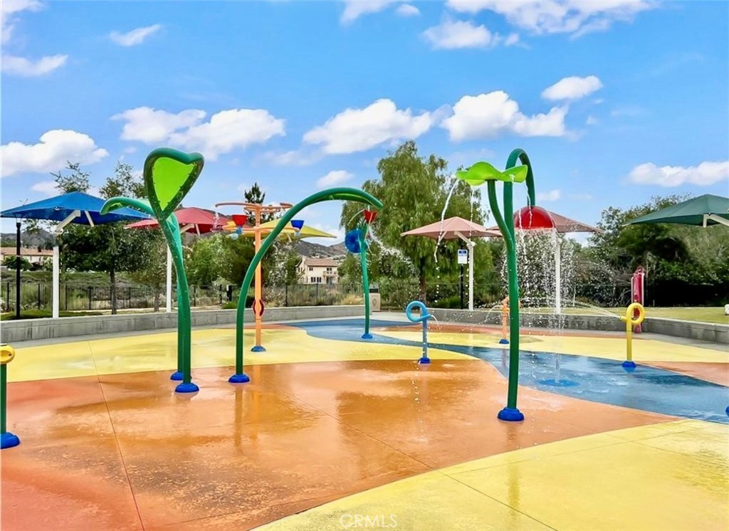 https://media.crmls.org/medias/07949a45-bfa0-41f0-bc80-e517f8314bca.jpg?preset=X-Large