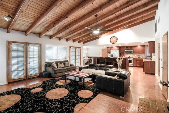 Detail Gallery Image 9 of 35 For 7178 Cascade Ave, Oak Hills,  CA 92344 - 4 Beds | 2 Baths