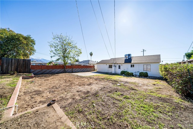 Detail Gallery Image 25 of 29 For 1180 E 34th, San Bernardino,  CA 92404 - 3 Beds | 2 Baths