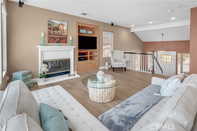 Detail Gallery Image 32 of 74 For 2340 Monte Verde Dr, Signal Hill,  CA 90755 - 3 Beds | 3 Baths