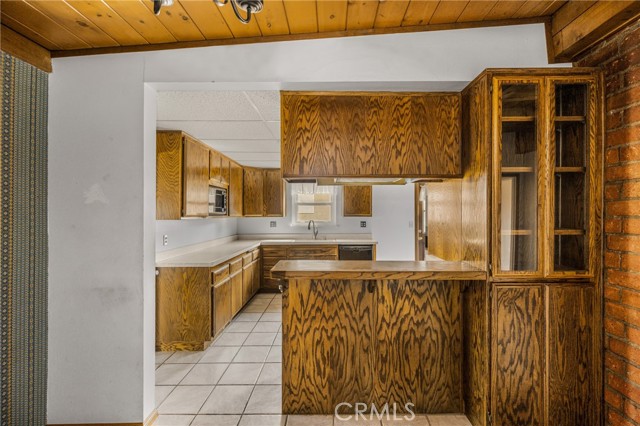 Detail Gallery Image 14 of 55 For 8196 Lime Cir, Buena Park,  CA 90620 - 4 Beds | 2 Baths