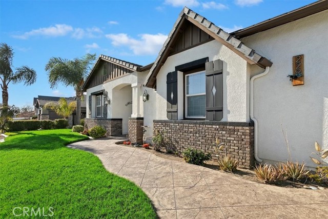 Detail Gallery Image 15 of 72 For 229 Oldenburg Ln, Norco,  CA 92860 - 4 Beds | 3 Baths