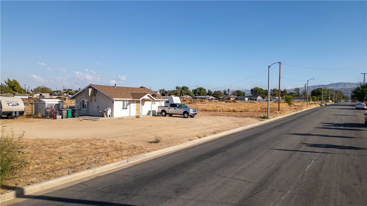 Detail Gallery Image 15 of 17 For 5158 W Avenue L, Lancaster,  CA 93536 - 2 Beds | 1 Baths