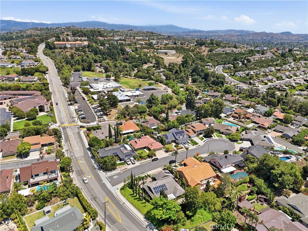 https://media.crmls.org/medias/079a4011-8073-46de-9e41-c4c4c4cb389e.jpg?preset=X-Large