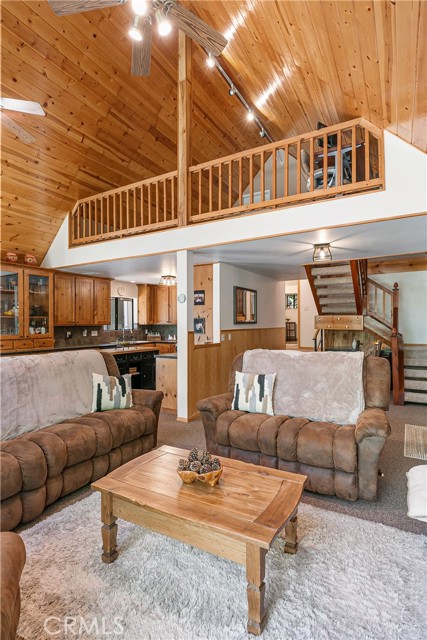 Detail Gallery Image 6 of 31 For 841 Cottage Grove Rd, Lake Arrowhead,  CA 92352 - 3 Beds | 2 Baths