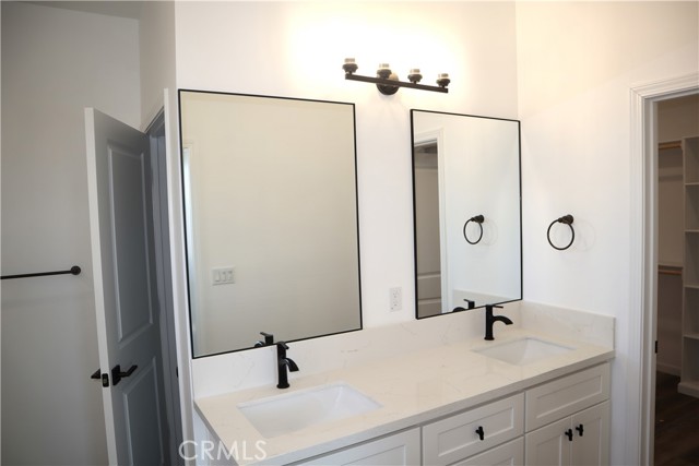 8600 Ironwood Avenue, California City CA: https://media.crmls.org/medias/079b44a7-faed-48e7-abd3-66c2f4e2c865.jpg