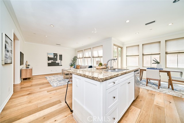 Detail Gallery Image 13 of 24 For 121 Baritone, Irvine,  CA 92620 - 3 Beds | 2/1 Baths