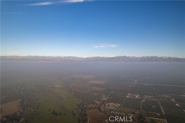 18701 Lort Drive, Visalia CA: https://media.crmls.org/medias/079c5a86-ba60-4225-8a05-7e32fc0b30cd.jpg