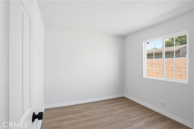 Detail Gallery Image 24 of 39 For 1381 E 5th, Ontario,  CA 91764 - 4 Beds | 1/1 Baths