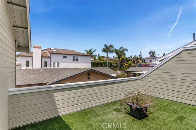 2421 Hill Lane, Redondo Beach, California 90278, 3 Bedrooms Bedrooms, ,2 BathroomsBathrooms,Residential,Sold,Hill,SB22161508