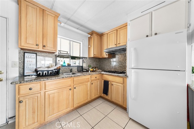 Detail Gallery Image 4 of 20 For 1441 Paso Real Ave #165,  Rowland Heights,  CA 91748 - 4 Beds | 4 Baths