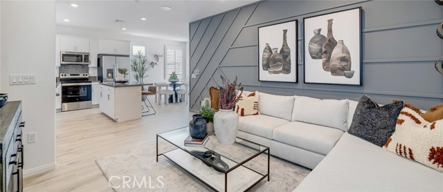 Detail Gallery Image 6 of 20 For 1209 Yeager Ave, Rialto,  CA 92376 - 3 Beds | 2/1 Baths