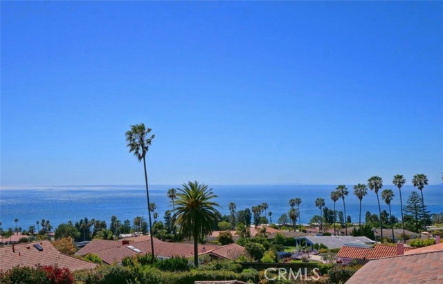 6452 Chartres Drive, Rancho Palos Verdes, California 90275, 4 Bedrooms Bedrooms, ,2 BathroomsBathrooms,Residential,Sold,Chartres,PV21219255