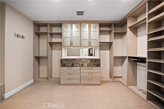 142 Salt spg, Irvine CA: https://media.crmls.org/medias/079e7935-2a6e-462d-a01f-e43b98266482.jpg