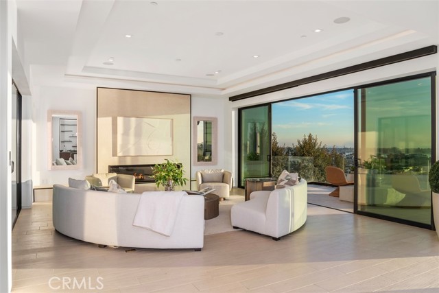 Detail Gallery Image 46 of 58 For 1207 Dolphin Ter, Corona Del Mar,  CA 92625 - 6 Beds | 6/2 Baths