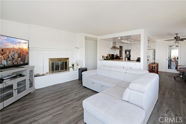 Detail Gallery Image 9 of 41 For 912 W 18th St 3a,  San Pedro,  CA 90731 - 2 Beds | 2 Baths