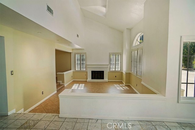 Detail Gallery Image 4 of 22 For 5530 Buffwood Pl, Agoura Hills,  CA 91301 - 5 Beds | 3 Baths