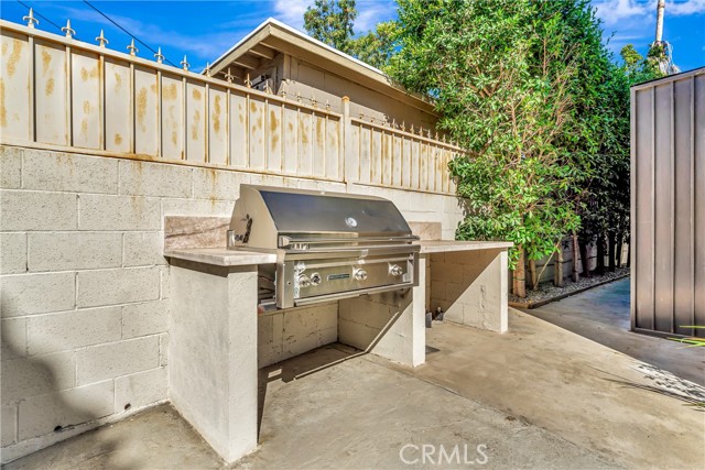 1101 N Maclay Avenue, San Fernando CA: https://media.crmls.org/medias/07a216b4-17b3-4c60-b341-14df1d2bf01c.jpg