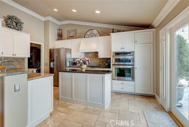 2395 Gillingham Circle photo 4