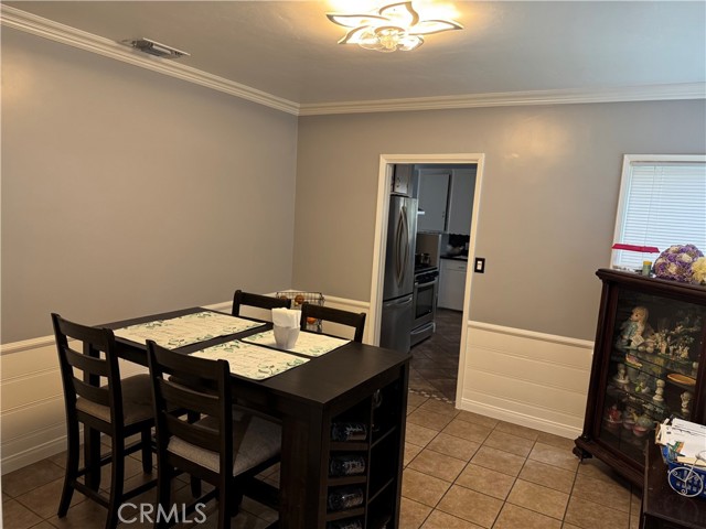 Detail Gallery Image 8 of 23 For 812 N Dickel St, Anaheim,  CA 92805 - 2 Beds | 2 Baths
