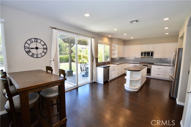 Detail Gallery Image 13 of 32 For 31485 Culbertson Ln, Temecula,  CA 92591 - 5 Beds | 3 Baths