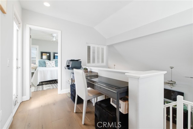 Detail Gallery Image 25 of 33 For 608 Poinsettia Ave #B,  Corona Del Mar,  CA 92625 - 2 Beds | 2 Baths