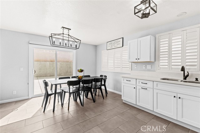 Detail Gallery Image 21 of 59 For 823 Pathfinder Way, Corona,  CA 92878 - 3 Beds | 2/1 Baths