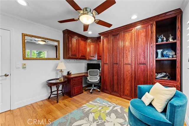 Detail Gallery Image 34 of 57 For 25912 via Viento #1,  Mission Viejo,  CA 92691 - 4 Beds | 3/1 Baths