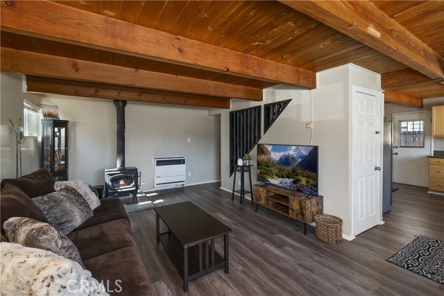 Detail Gallery Image 8 of 35 For 728 W Aeroplane, Big Bear City,  CA 92314 - 2 Beds | 2 Baths