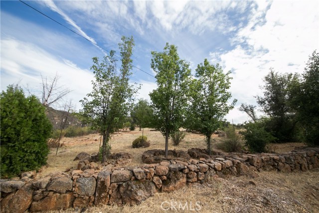 21541 Yankee Valley Road, Hidden Valley Lake CA: https://media.crmls.org/medias/07a4c90c-cfc4-4d45-94d1-bb5c048b6fd0.jpg
