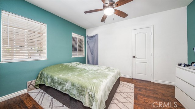 10980 Burnet Avenue, Mission Hills (San Fernando) CA: https://media.crmls.org/medias/07a5fbfe-57e5-4e3a-9cca-c679bf5cb499.jpg