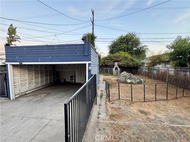 Detail Gallery Image 16 of 17 For 214 E 56th St, Los Angeles,  CA 90011 - 2 Beds | 1 Baths