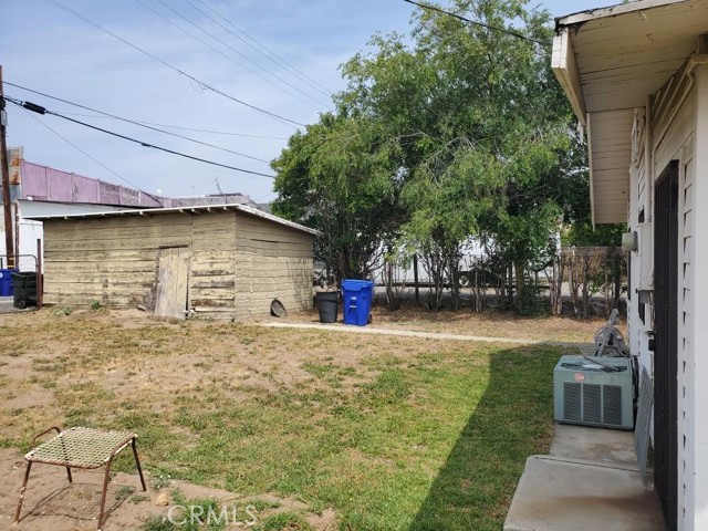 Detail Gallery Image 11 of 23 For 124 S Olive Ave, Rialto,  CA 92376 - 3 Beds | 1 Baths