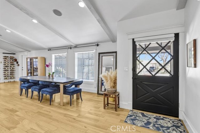 Detail Gallery Image 8 of 24 For 2237 Golden Cir, Newport Beach,  CA 92660 - 3 Beds | 2 Baths