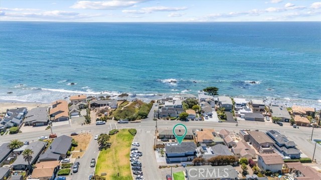 31 N 3rd Street, Cayucos CA: https://media.crmls.org/medias/07a8a019-1c57-496f-bf73-8c81d8b7d88e.jpg