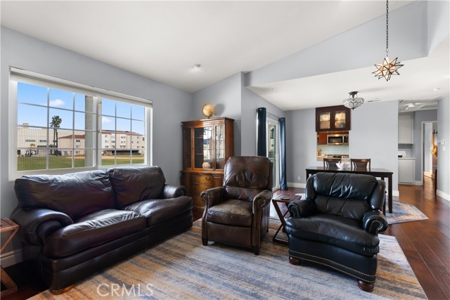 Detail Gallery Image 6 of 35 For 2330 Vanguard Way #L101,  Costa Mesa,  CA 92626 - 2 Beds | 2 Baths