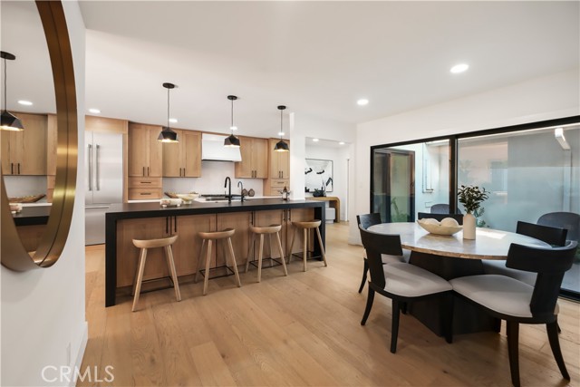 Detail Gallery Image 26 of 42 For 22 Rue Cannes, Newport Beach,  CA 92660 - 2 Beds | 2 Baths