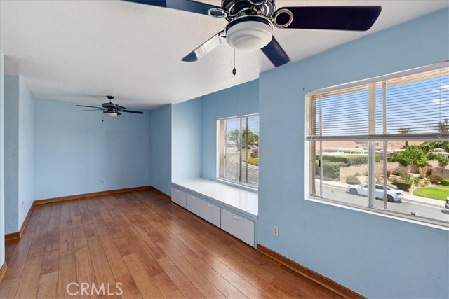 7524 Sunny Ridge, Highland CA: https://media.crmls.org/medias/07a8fed0-b80f-4a36-b472-e4b959734042.jpg