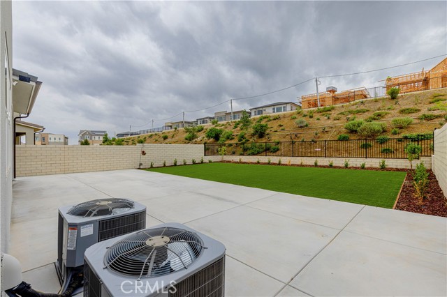 Detail Gallery Image 37 of 74 For 27526 Elderberry Dr, Valencia,  CA 91381 - 5 Beds | 5/1 Baths