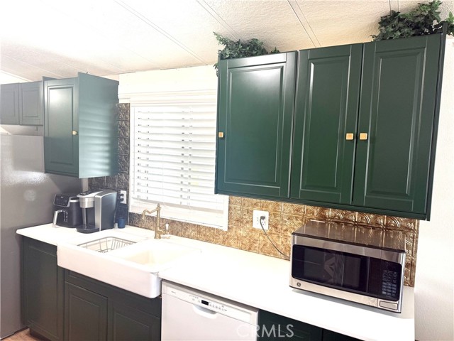 Detail Gallery Image 13 of 30 For 1550 Rimpau #37,  Corona,  CA 92881 - 3 Beds | 2 Baths