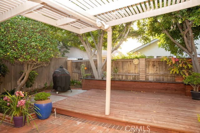 Detail Gallery Image 27 of 38 For 42 Almond Tree Ln, Irvine,  CA 92612 - 3 Beds | 2 Baths