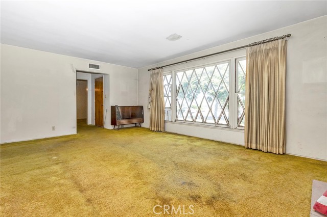 2106 E Cortez E Street, West Covina CA: https://media.crmls.org/medias/07aabf0b-3dea-48dc-ad83-75c021eccbe0.jpg