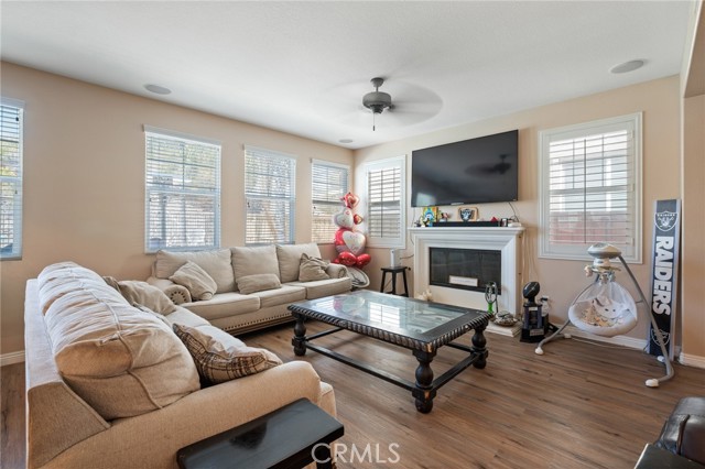 40924 Diana Lane, Lake Elsinore CA: https://media.crmls.org/medias/07ab3562-4f8f-4cc1-8d0f-d96ea38dd3ca.jpg