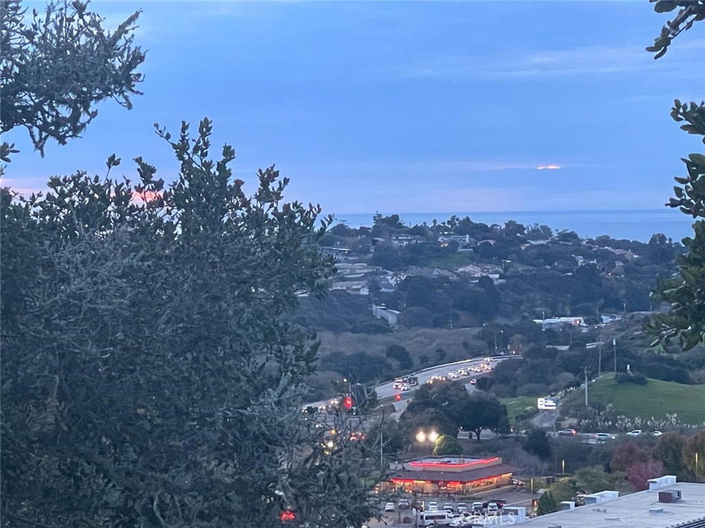 https://media.crmls.org/medias/07ac2a18-50d5-4ca5-8faf-f0a36c548381.jpg?preset=X-Large
