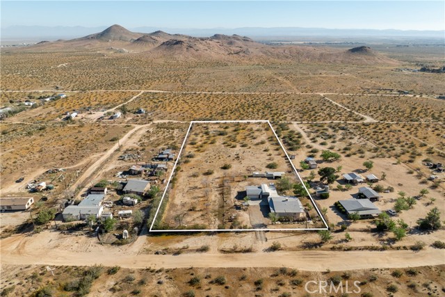 Detail Gallery Image 32 of 35 For 3322 Dawn, Rosamond,  CA 93560 - 4 Beds | 1/2 Baths