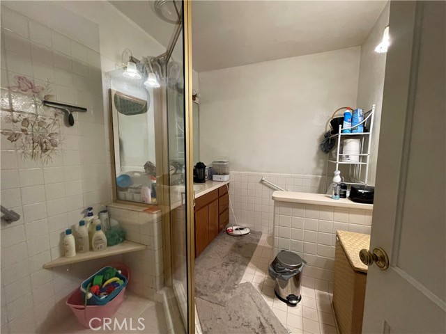 643 W Alegria Avenue, Sierra Madre CA: https://media.crmls.org/medias/07acc5c6-de23-4f18-9086-c1561da3c111.jpg
