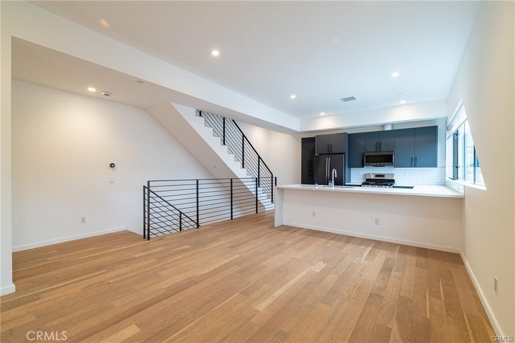3726 Vinton #1/2 — architectural residence