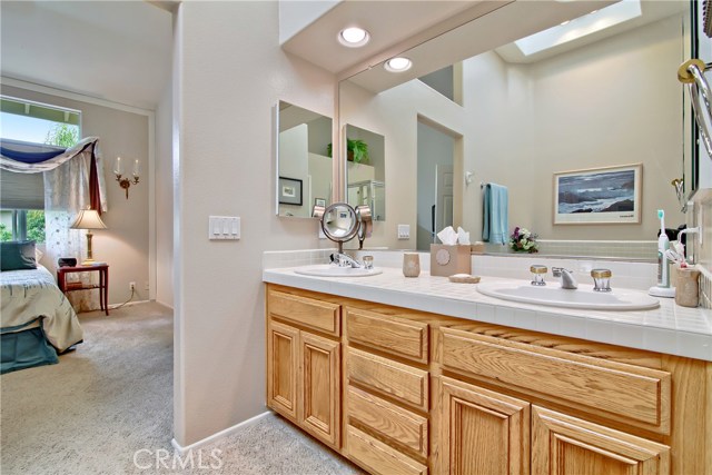 Masterbath w/ double sinks and lots  of room